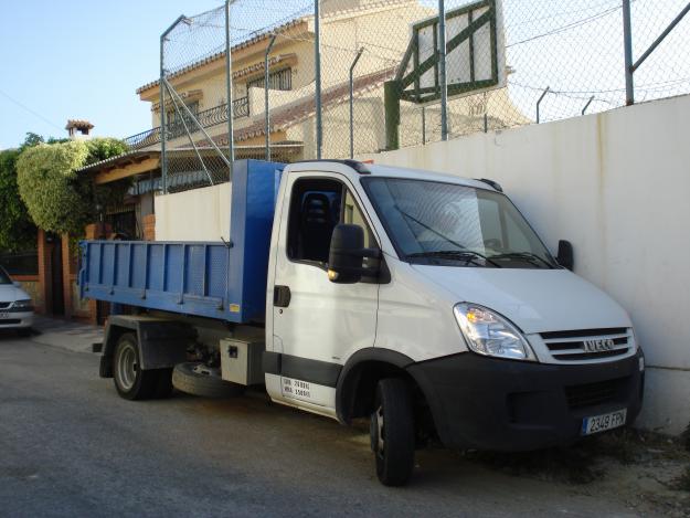 VENDO IVECO 35c 15 CON CAJA BASCULANTE Y MULTILINE