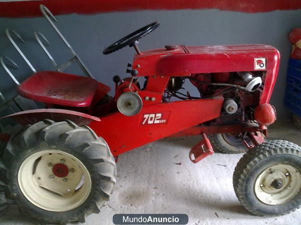 Vendo tractor antiguo marca Whel Horse