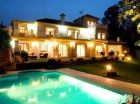 Chalet con 4 dormitorios se vende en Marbella, Costa del Sol - mejor precio | unprecio.es