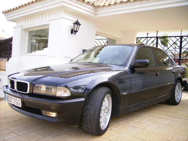 bmw728i,,m,,negro, techo,cuero,llantas18p,5500e,urge...--