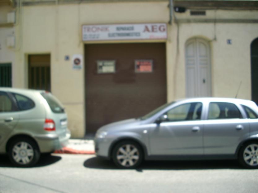 Se alquila o Vende local en Sabadell.