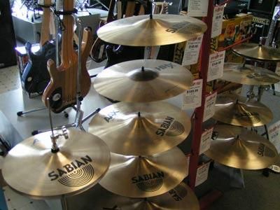 BATERIA - CAMBIO PLATILLOS SABIAN Y PAISTE NUEVOS POR VIEJOS.