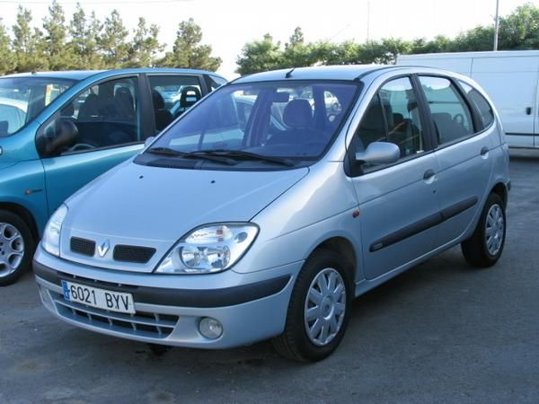 RENAULT SCENIC II 1.9 DTI modelo CENTURI.