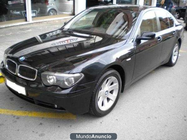 BMW 745 i TECHO PIEL NAVI XENON PDC