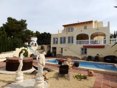 Chalet con 5 dormitorios se vende en Moraira, Costa Blanca