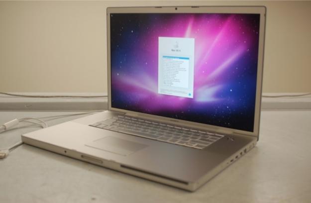 17 MacBook Pro a 2,5 GHz Intel Core 2 Duo