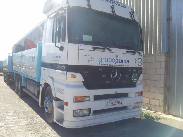 se vende camion grua