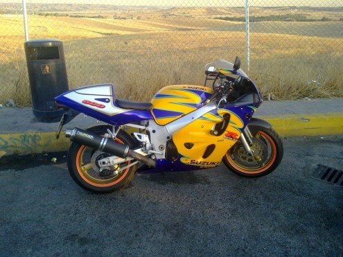 Suzuki gsxr edición coronita