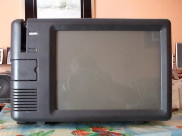 VENDO TELE PROYECTOR  -BUER