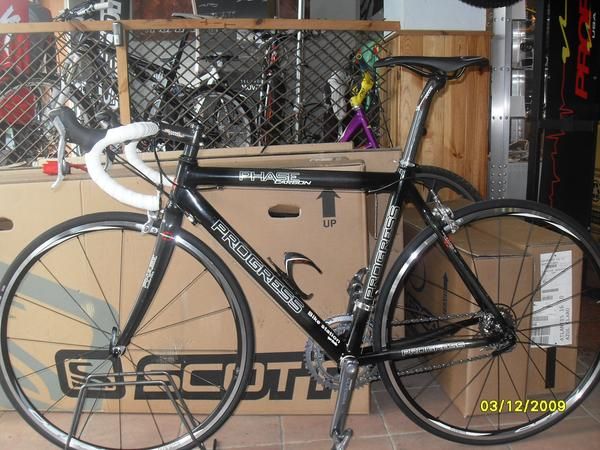 BICI CARRETERA FULL CARBON MENOS DE 8 KGS