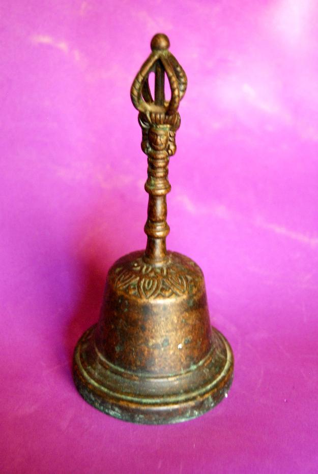 Campana de mano bronce antigua