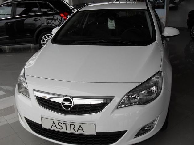 OPEL ASTRA  1.7CDTI COSMO 125