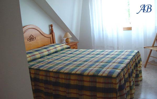 Alquilo apartamento al lado de la playa con piscina