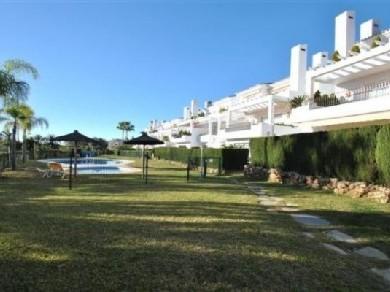 Apartamento con 3 dormitorios se vende en Benahavis, Costa del Sol