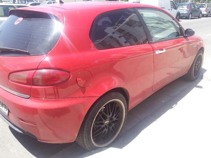 Se vende Alfa Romeo 1.9 JTD Distintive 115cv