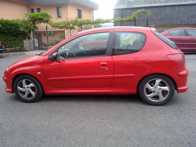 se vende peugeot 206 xs 16.1.6.v.110 cv. color rojo