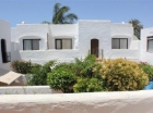 Adosado con 2 dormitorios se vende en Estepona, Costa del Sol - mejor precio | unprecio.es