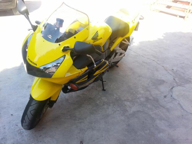 Honda cbr954rr fireblade, como nueva