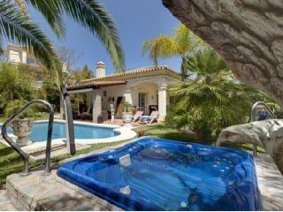 Chalet en venta en Nueva Andalucia, Málaga (Costa del Sol)