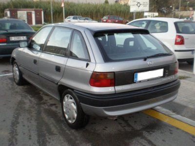 OPEL ASTRA 1.6I 16V GLS 5P.  - BARCELONA