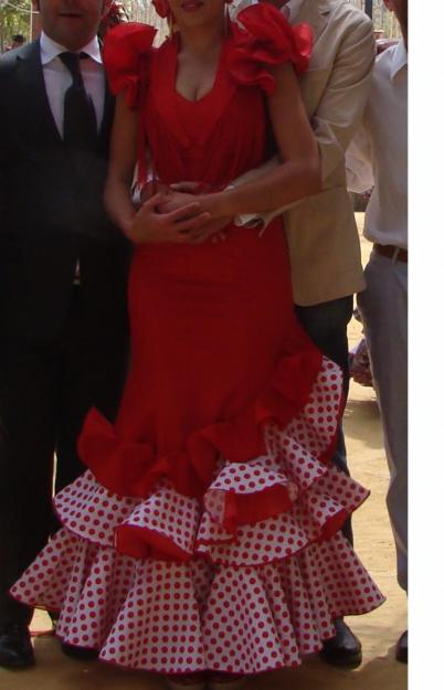 Vendo traje flamenca rojo