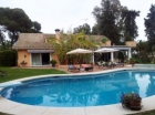 Chalet con 9 dormitorios se vende en Estepona, Costa del Sol - mejor precio | unprecio.es