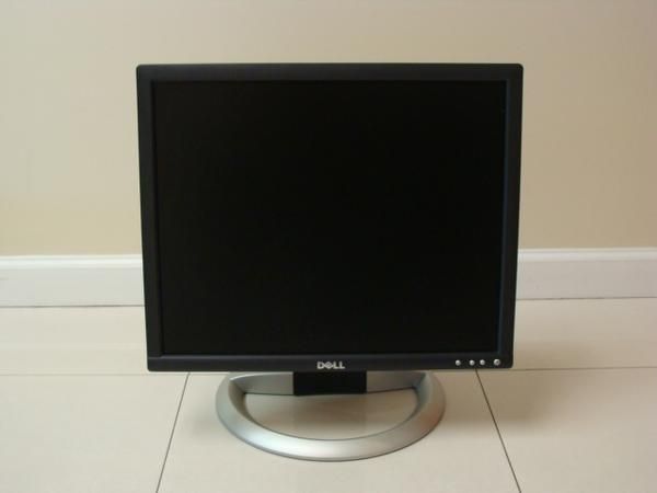 LOS NUMERO UNO EN MONITORES LCD////