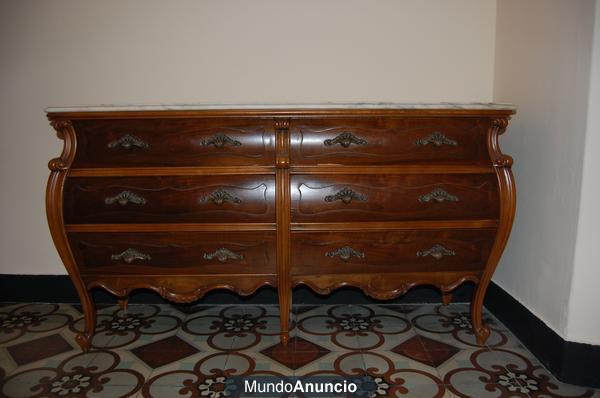 SE VENDE ARMARIO ,COMODA Y MESILLAS A JUEGO