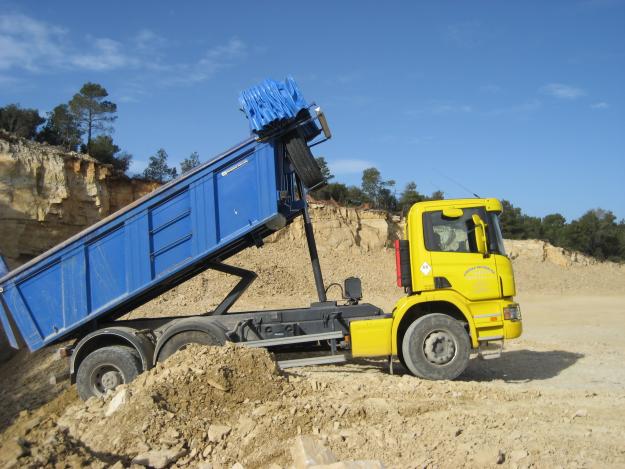 CAMION DUMPER SCANIA VOLQUETE MEILLER