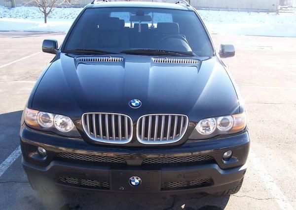 2005 BMW X5 4.4i  Negro  75.200 km  12000 euros