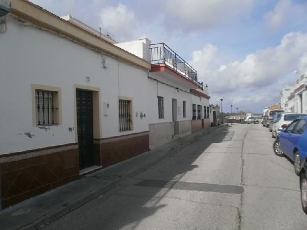 Casa adosada en Cabezas de San Juan (Las)