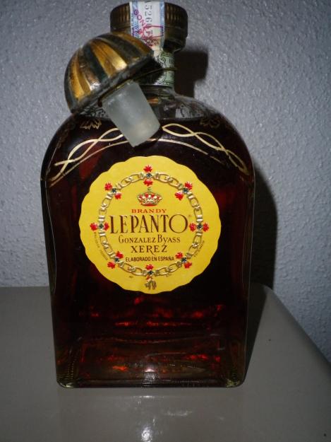 Lote de botellas antiguas de brandy