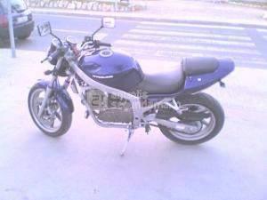 Vendo Moto Hyosung 125 cc Naked