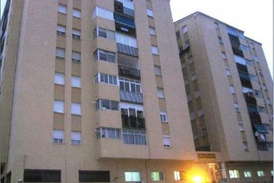 3 Dormitorio Apartamento En Venta en San Pedro de Alcantara, Málaga