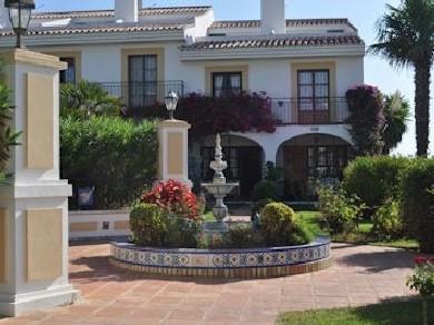 Adosado con 2 dormitorios se vende en Mijas Costa, Costa del Sol