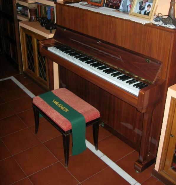 Se vende PIANO