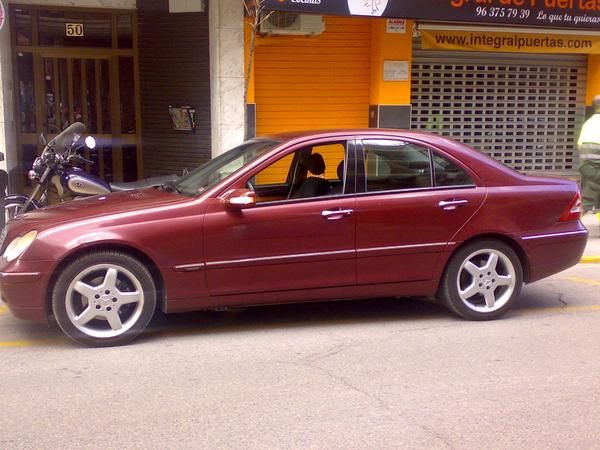 MERCEDES C200 KOMPRESOR - AÑO 2001