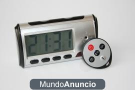 Cámara oculta en reloj de escritorio digital - 4GB-SPY.ES