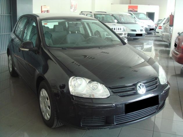 VOLKSWAGEN Golf 1.9TDI Trendline 105