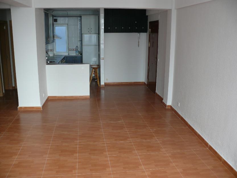 C/ Alemania. CENTRO MÁLAGA. piso con 3 habitaciones excelente precio 165.000€,