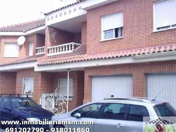 Casa adosada en Ugena