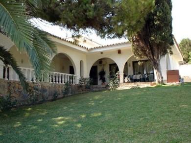 Chalet con 3 dormitorios se vende en Manilva, Costa del Sol