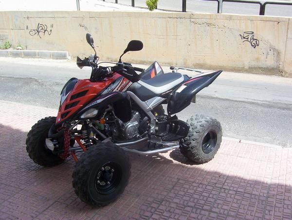 SE VENDE QUAD YAMAHA  YFM 700R