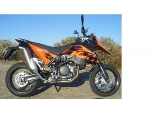 KTM 690 SUPERMOTO