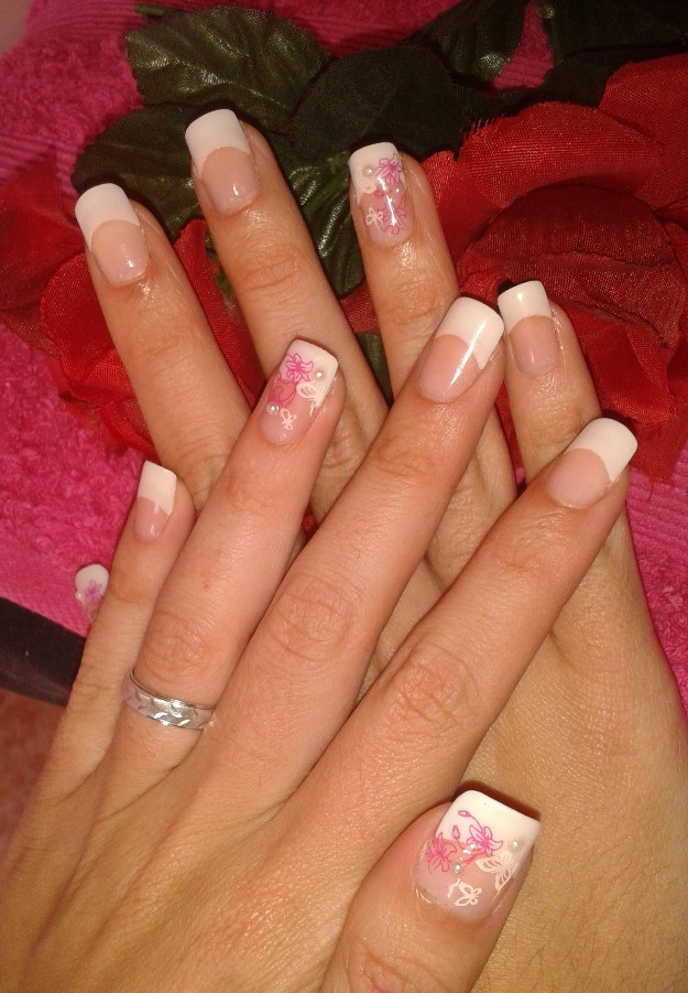 Uñas de gel y porcelana