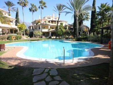 Apartamento con 6 dormitorios se vende en Marbella, Costa del Sol