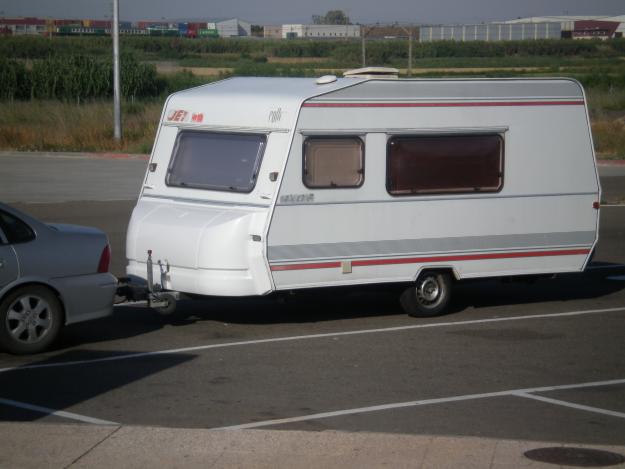 CARAVANA ROLLER JET 420