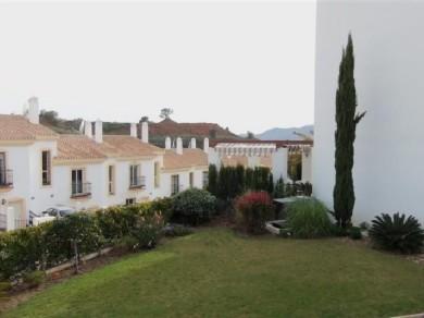 Apartamento con 3 dormitorios se vende en Alhaurin el Grande