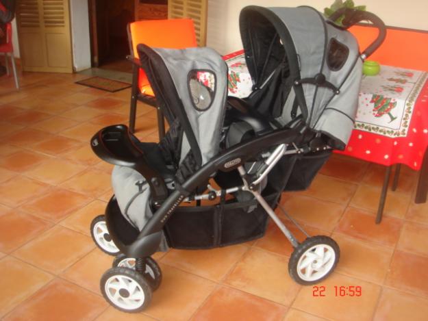 Coche muy poco uso para dos Bebes