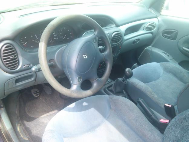 Se vende megane coupe 1.6e 90cv